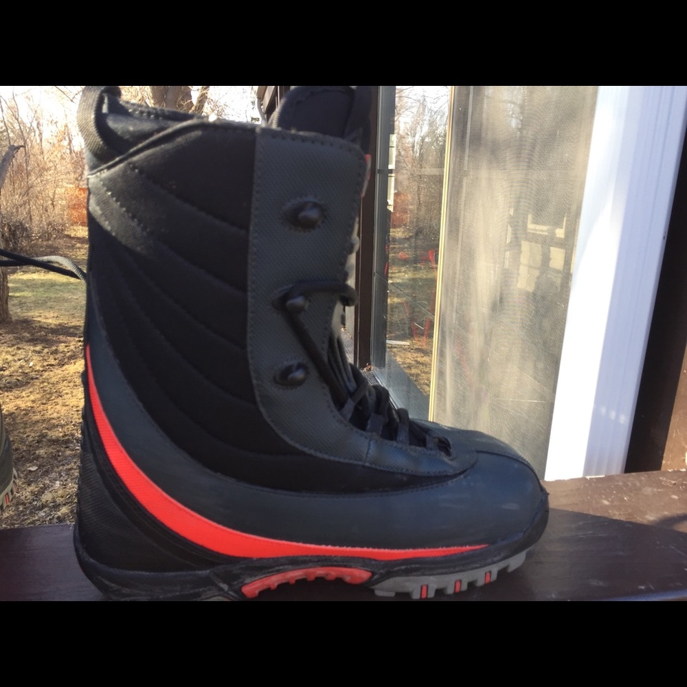 Snowboarding men boots